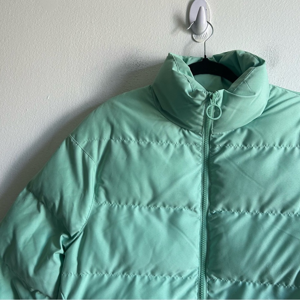 Gymshark Sz XS Mint Green Cropped Puffer Winter Coat - Picture 3 of 12